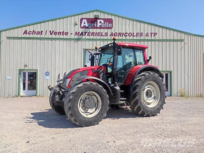 Valtra N163 Τρακτέρ