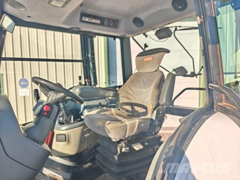 Valtra T120 Τρακτέρ
