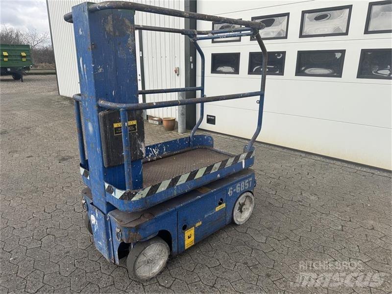 UpRight TM 12 Άλλοι ανυψωτήρες και πλατφόρμες