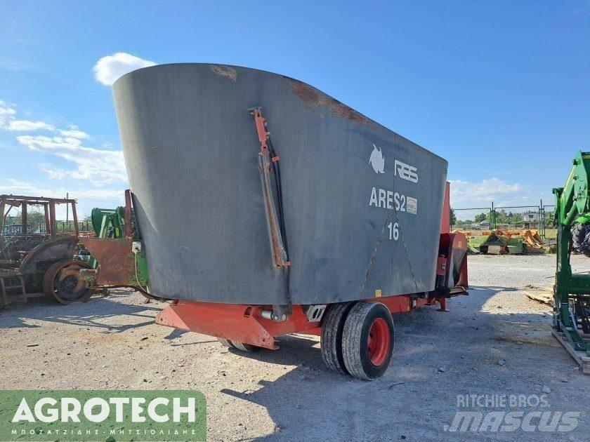 Ares 16 κυβικά Τρακτέρ
