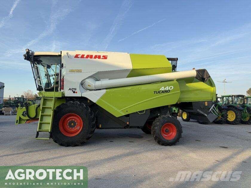CLAAS Tucano 440 Τρακτέρ