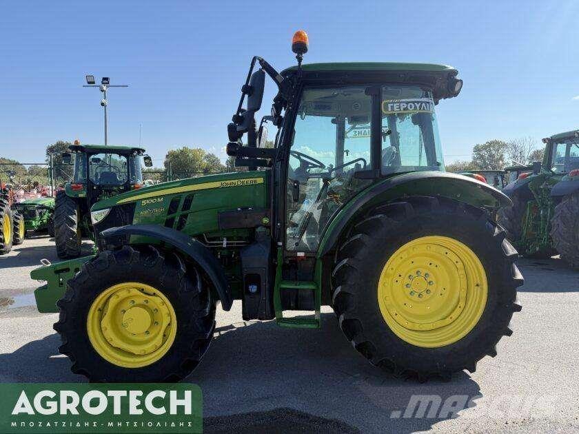 John Deere 5100M Τρακτέρ