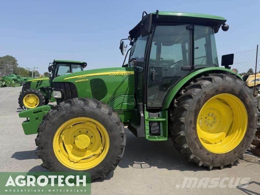 John Deere 5820 Τρακτέρ