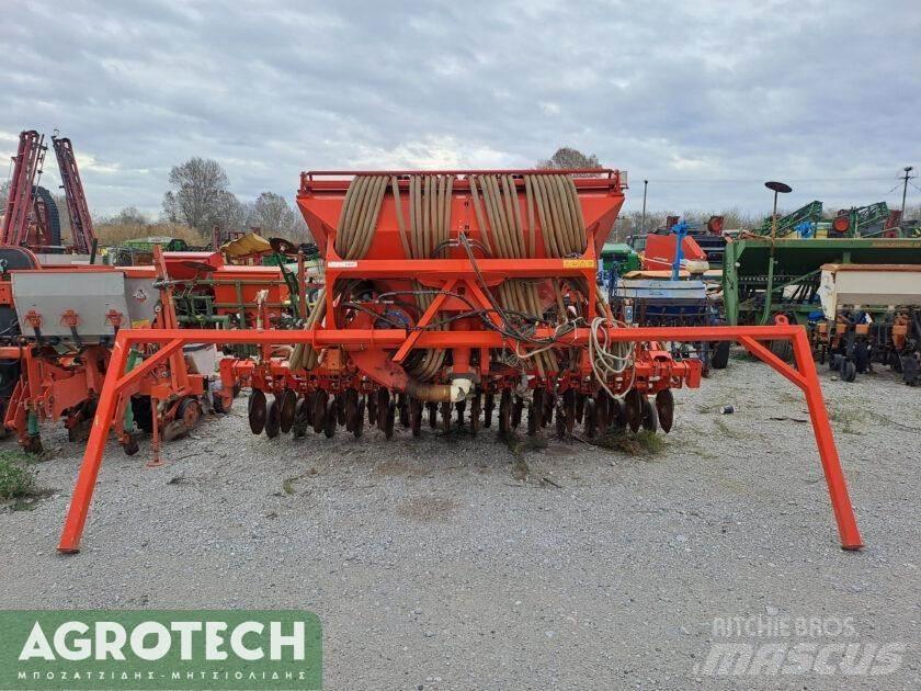 Kuhn VENTA LC 3500 Τρακτέρ