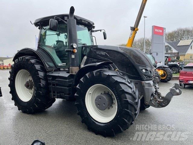 Valtra S374 Τρακτέρ