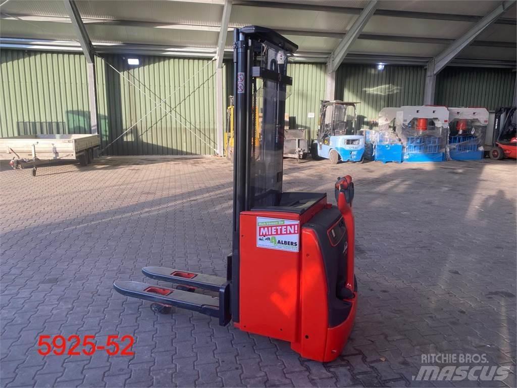 Linde L 16 i Παλετοφόρα πεζού χειριστή με ιστό