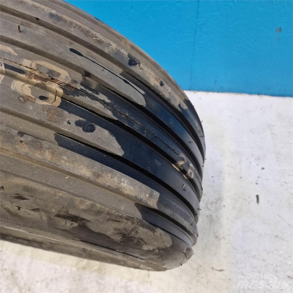 10.5/80-18 Ελαστικά και ζάντες