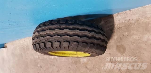  15 10.0/75-15 Ελαστικά και ζάντες