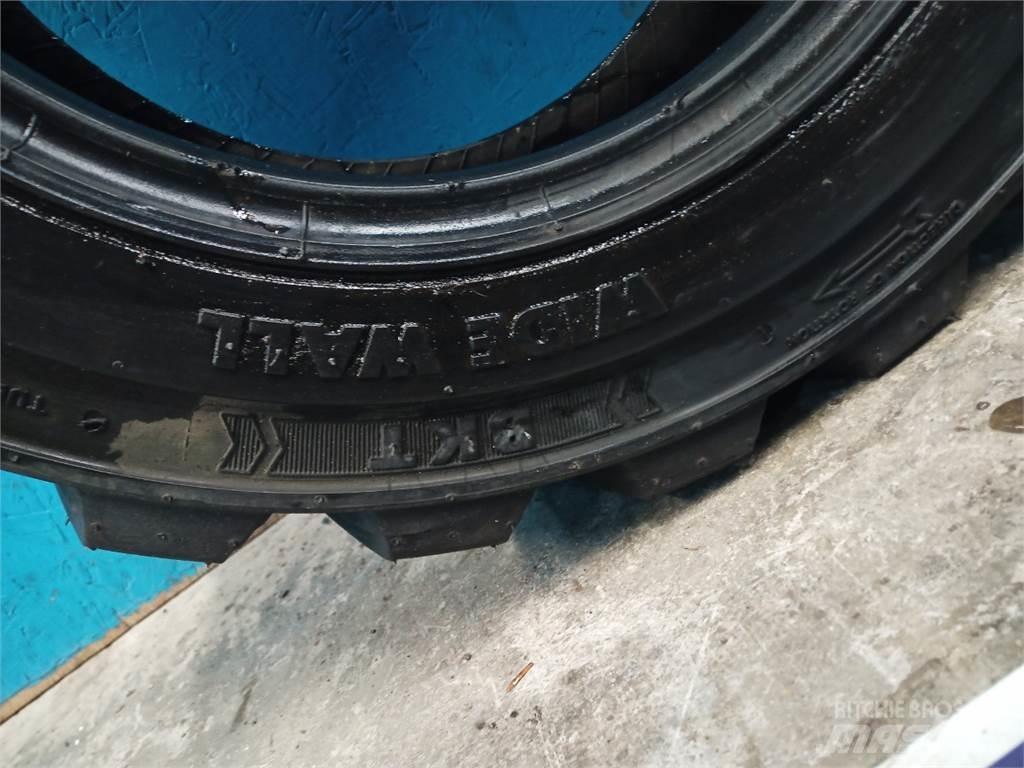  15 27X8.50-15 Ελαστικά και ζάντες