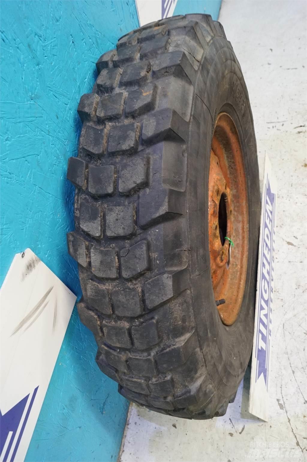  16 7.50R16 Ελαστικά και ζάντες