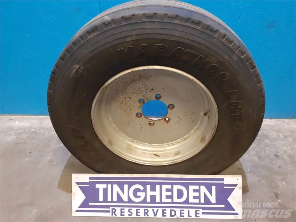  19.5 285/70R19.5 Ελαστικά και ζάντες