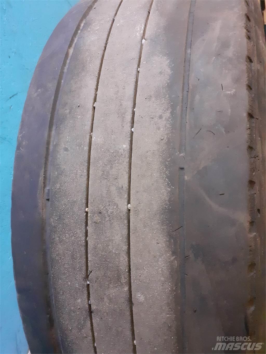  19.5 285/70R19.5 Ελαστικά και ζάντες