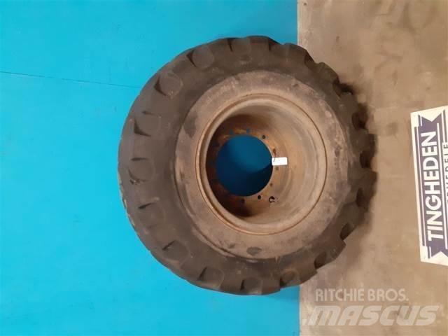  25 20.5-25 Ελαστικά και ζάντες