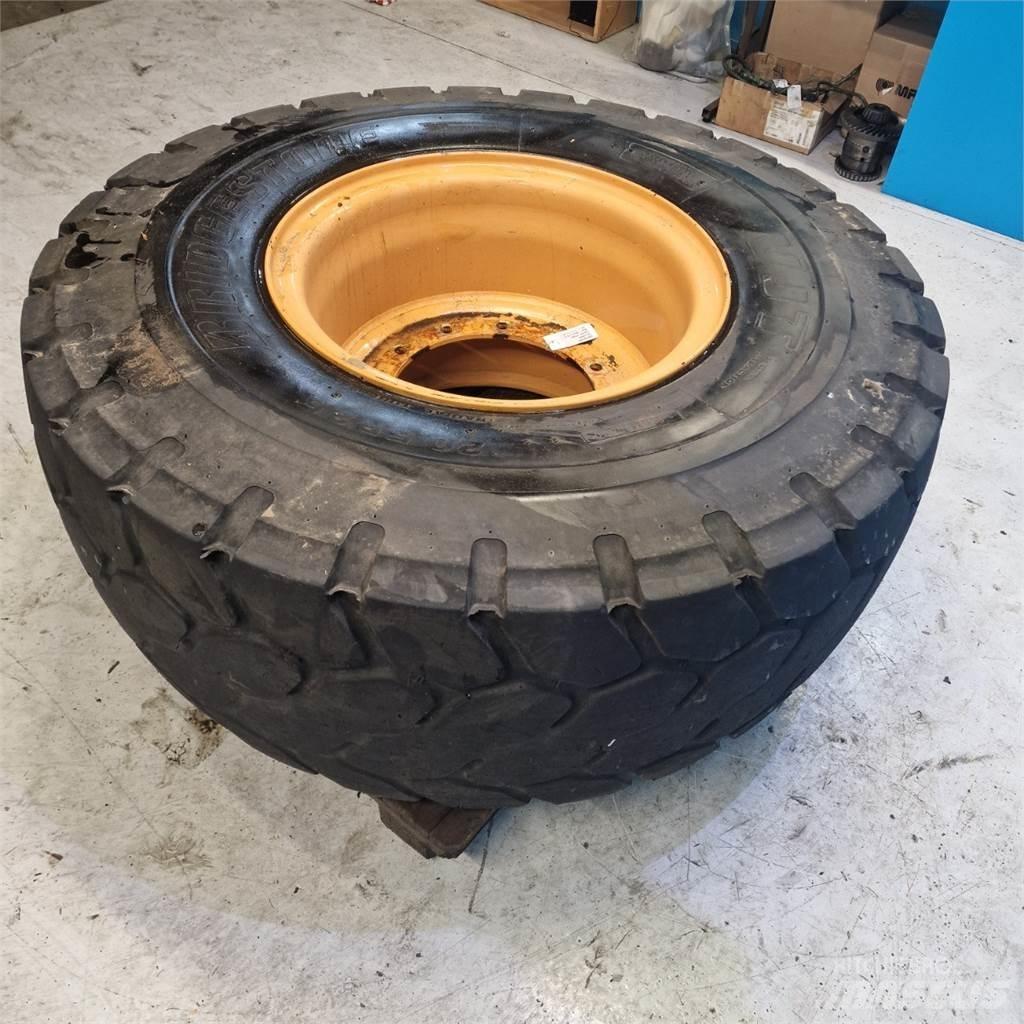  25 20.5R25 Ελαστικά και ζάντες