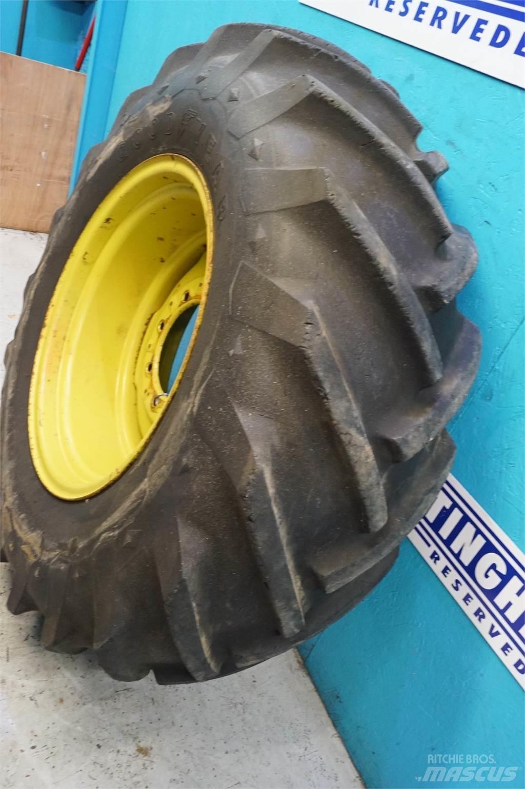  26 16.9/14-26 Ελαστικά και ζάντες