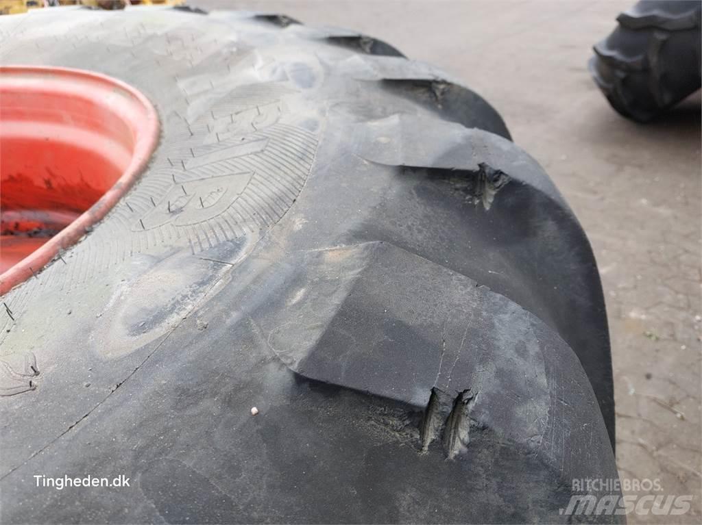 32 1050/50R32 Ελαστικά και ζάντες