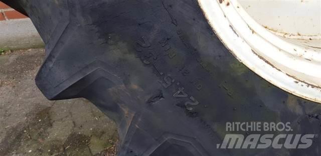  32 24.5-32 Ελαστικά και ζάντες