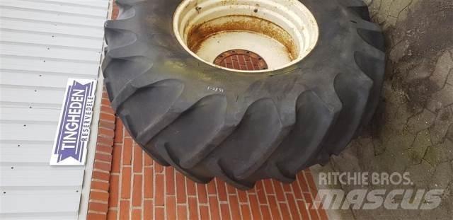  32 24.5-32 Ελαστικά και ζάντες