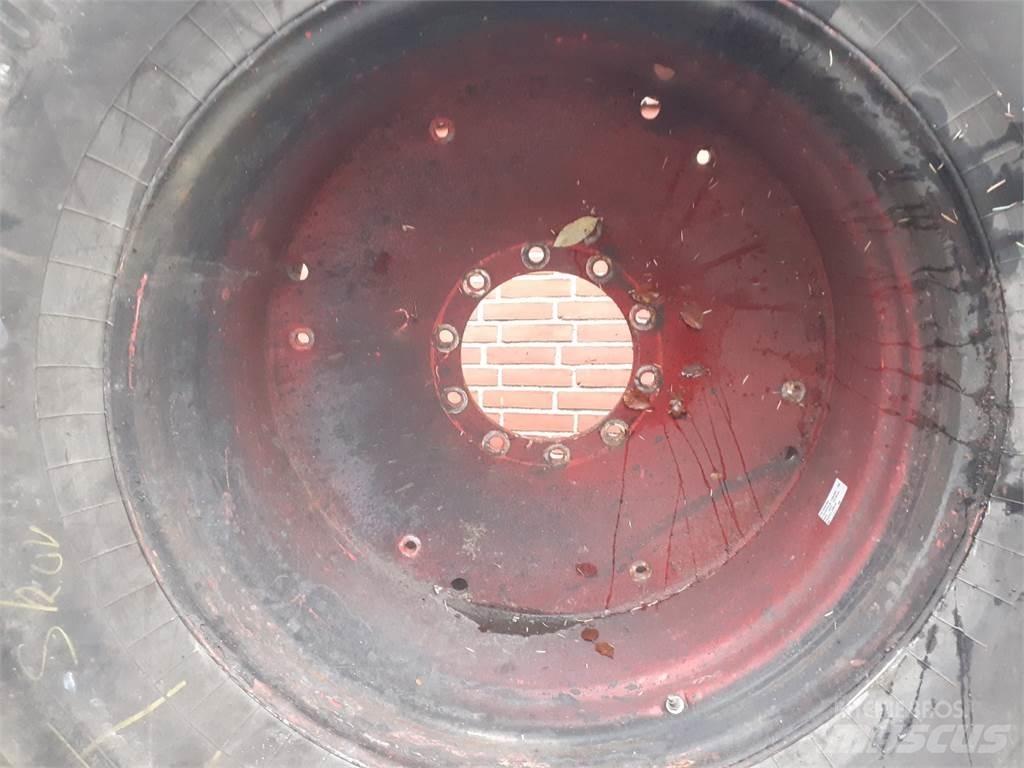  38 750/65R38 Ελαστικά και ζάντες