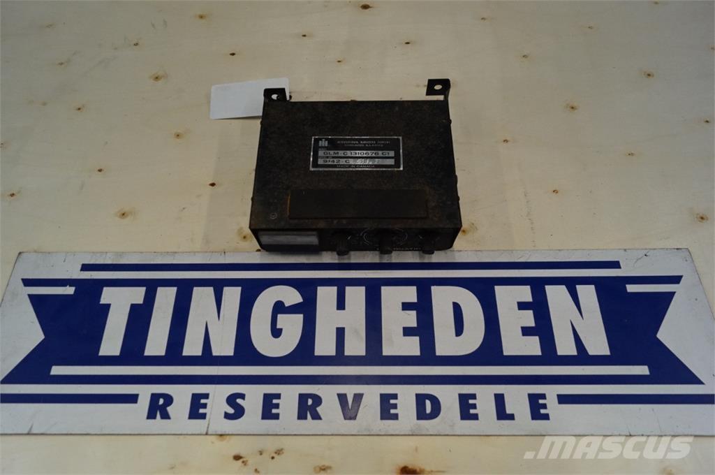 CASE 1480 Ηλεκτρονικά