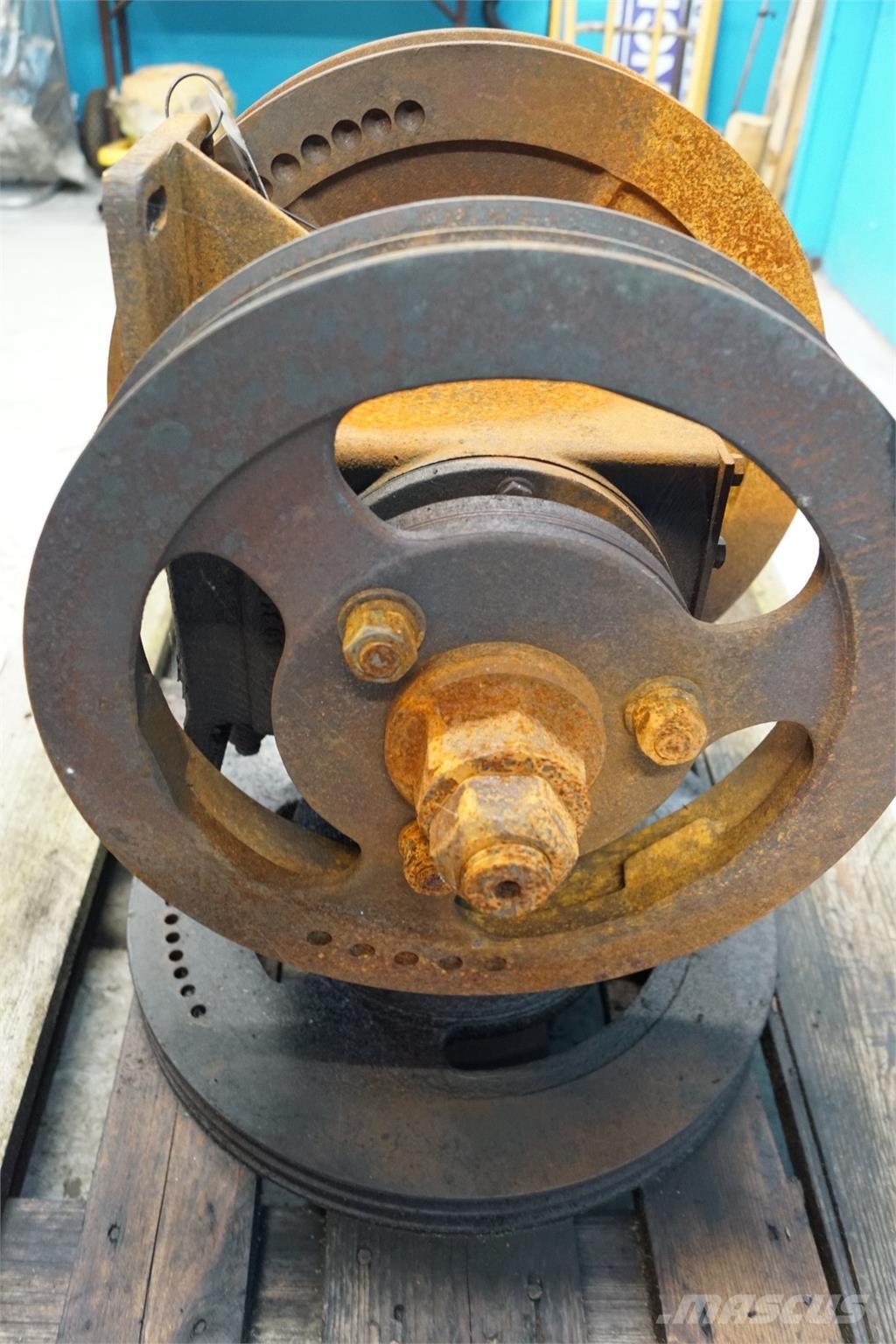 CASE 1680 Μετάδοση