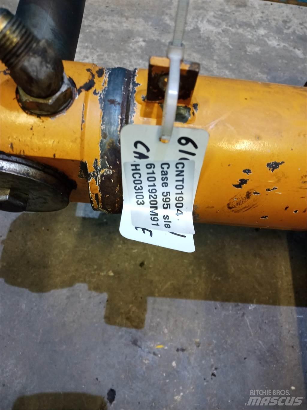 CASE 595 Μπούμες και κουτάλες