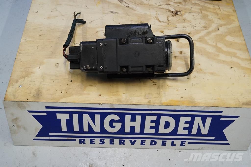 CASE 7130 Ηλεκτρονικά