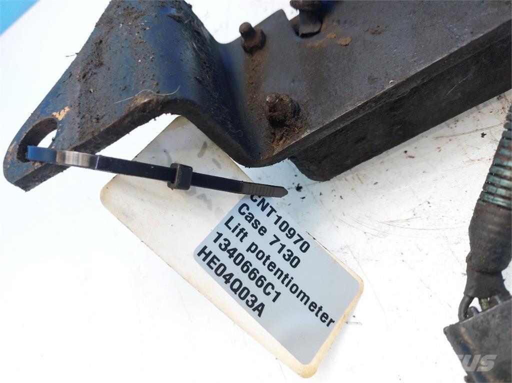 CASE 7130 Ηλεκτρονικά