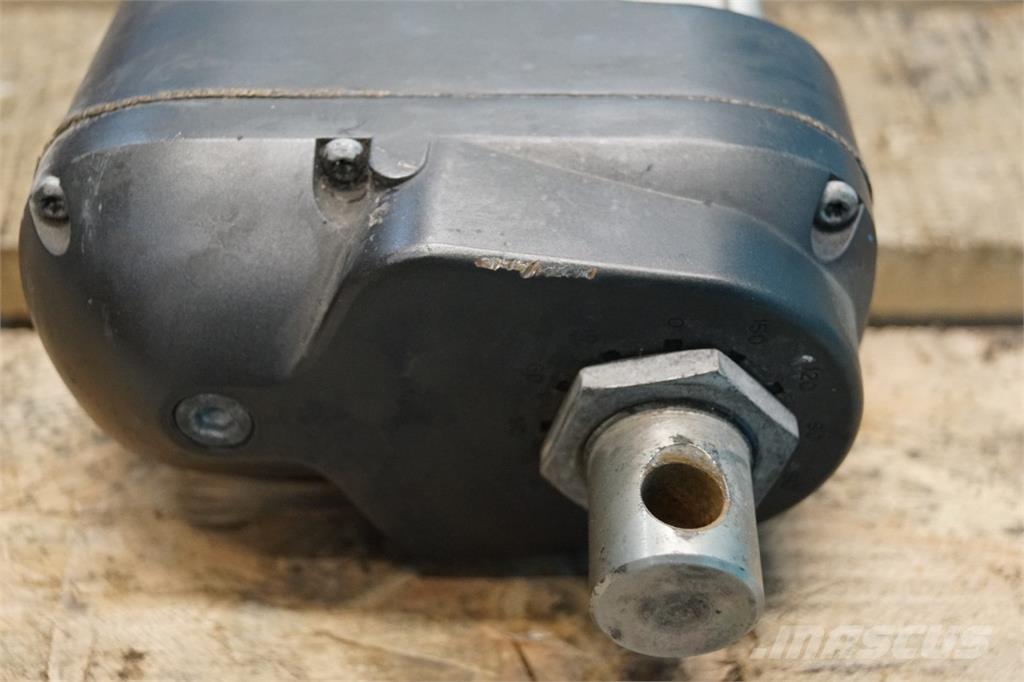 CASE 7240 Ηλεκτρονικά