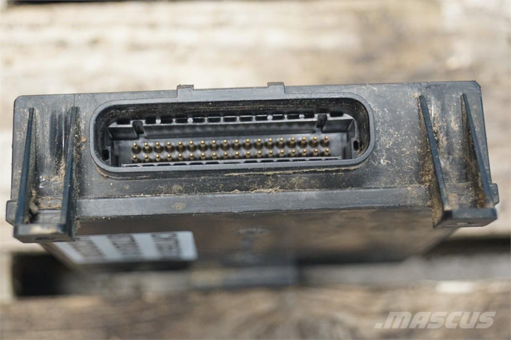 CASE 8010 Ηλεκτρονικά