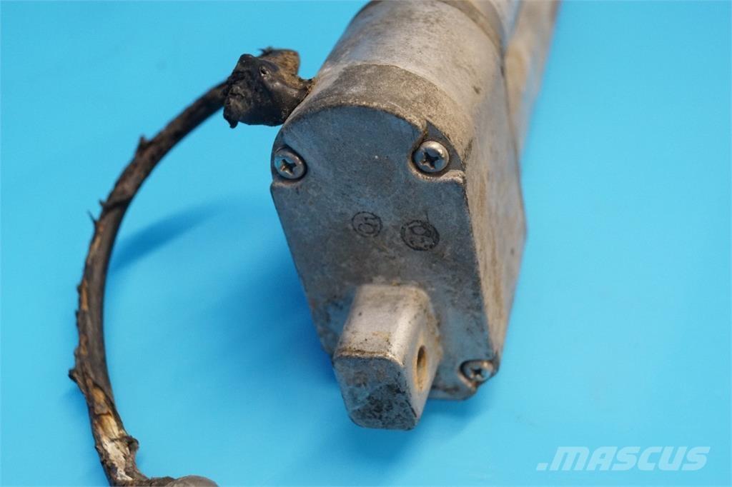 CASE 9230 Ηλεκτρονικά