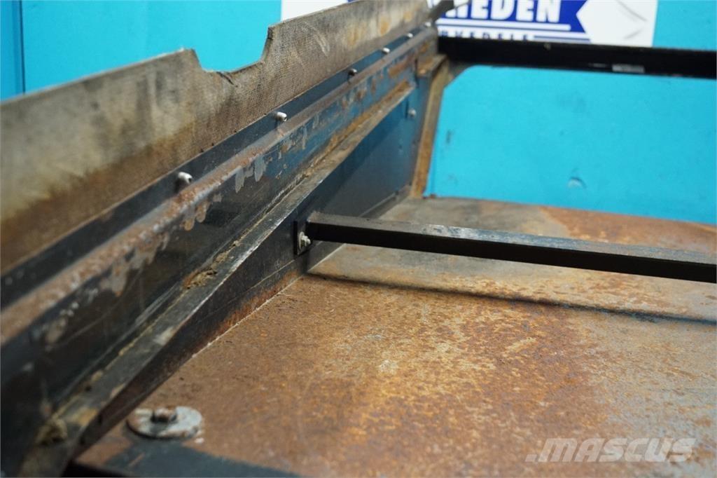 CASE 9230 Διαστρωτήρες άμμου και αλατιού