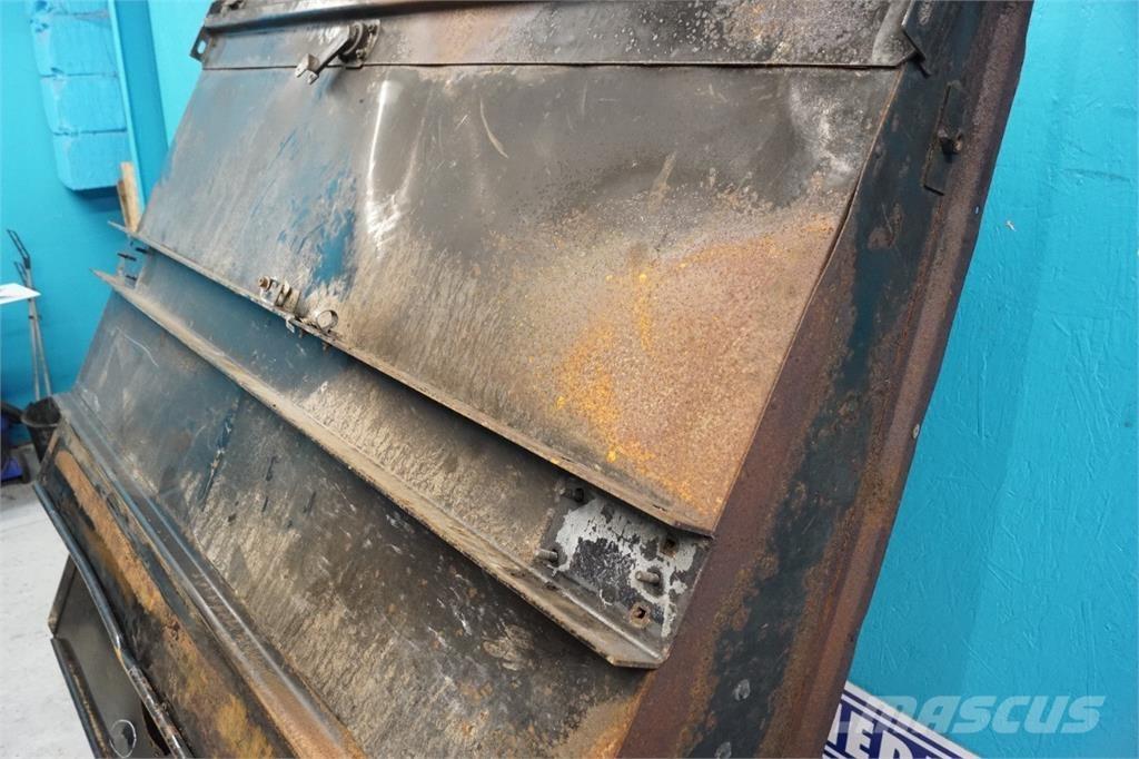 CASE 9230 Διαστρωτήρες άμμου και αλατιού