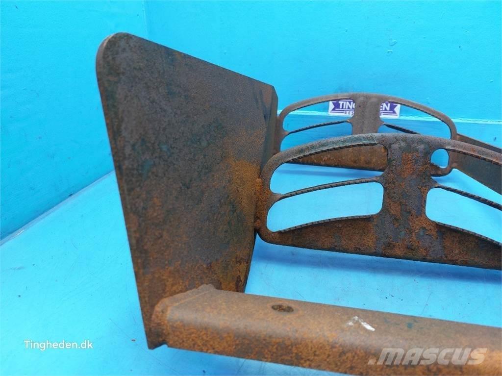 CASE Farmall 95A Άλλα εξαρτήματα για τρακτέρ