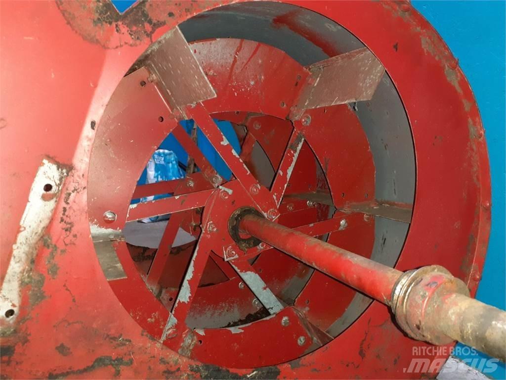 Case IH 1620 Διαστρωτήρες άμμου και αλατιού