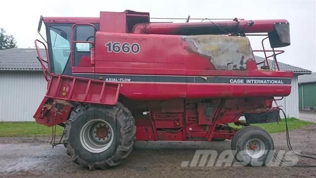 Case IH 1660 Θεριζοαλωνιστικές μηχανές