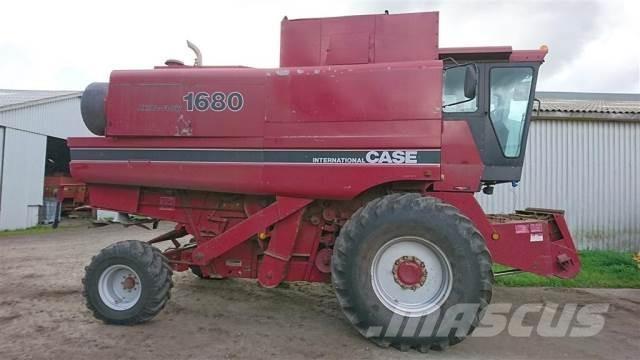 Case IH 1680 Θεριζοαλωνιστικές μηχανές