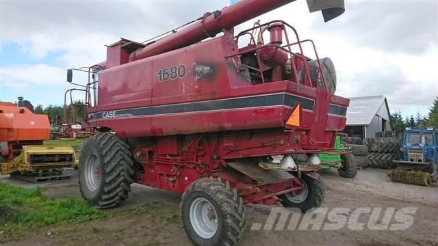 Case IH 1680 Θεριζοαλωνιστικές μηχανές