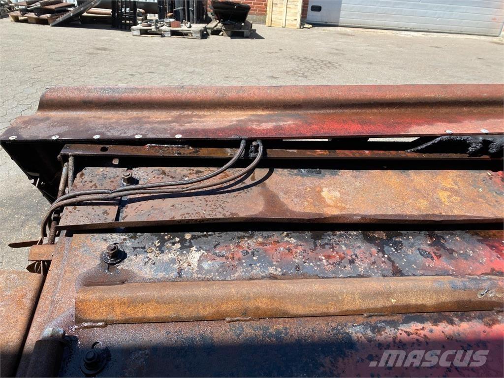 Case IH 1680 Εξαρτήματα θεριζοαλωνιστικών μηχανών