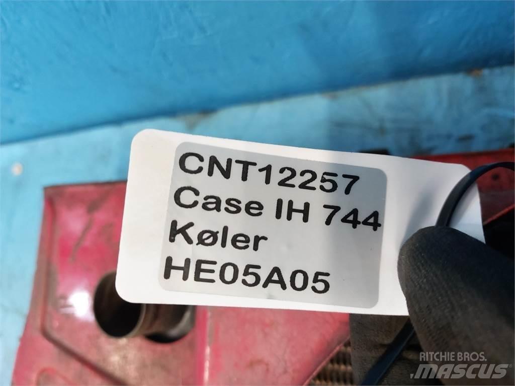 Case IH 744 Καλοριφέρ