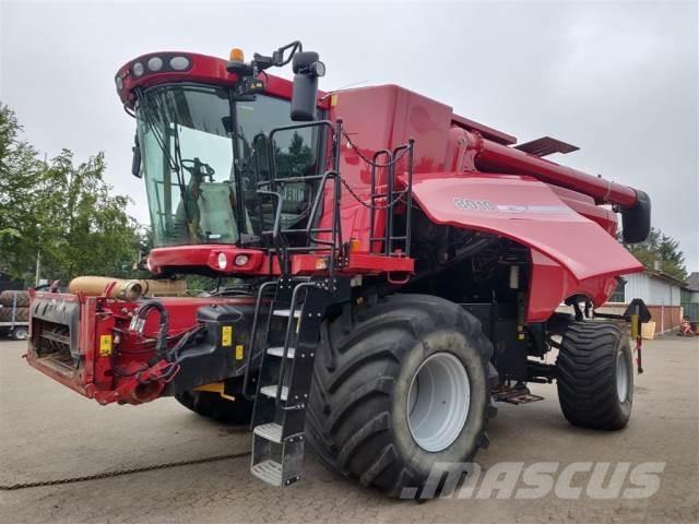 Case IH 8010 Θεριζοαλωνιστικές μηχανές