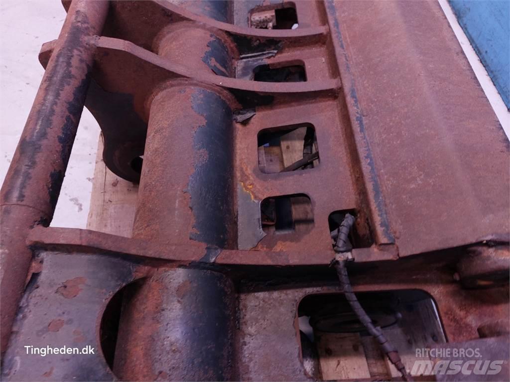 Case IH 821E Ταχυσύνδεσμοι