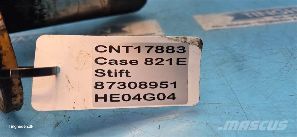 Case IH 821E Μπούμες και κουτάλες