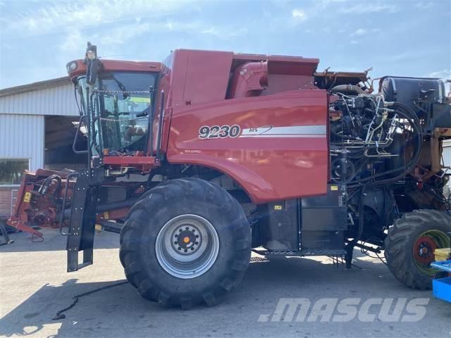 Case IH 9230 Θεριζοαλωνιστικές μηχανές