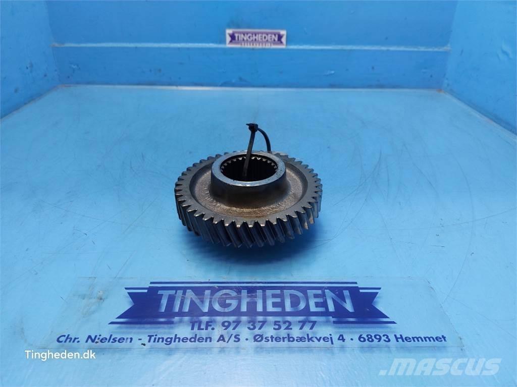 CASE Puma 185 Μετάδοση