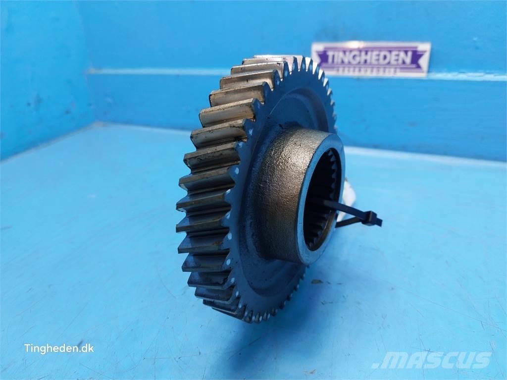 CASE Puma 185 Μετάδοση