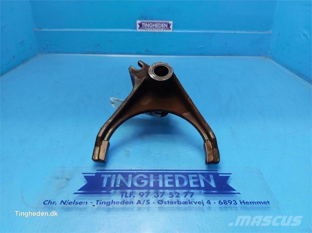 CASE Puma 185 Μετάδοση