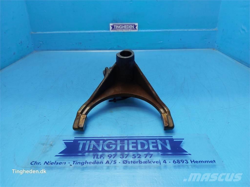 CASE Puma 185 Μετάδοση