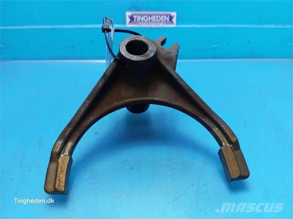 CASE Puma 185 Μετάδοση