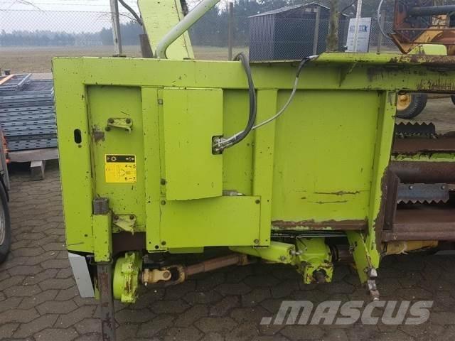 CLAAS 6218 8R Μηχανές χορτονομής